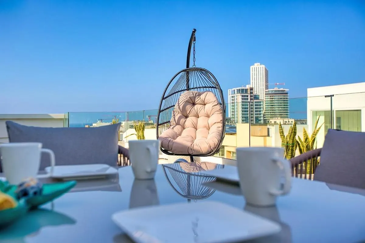 Luxury Penthouse In Swieqi With In And Outdoor Pool Saint Julian's Malta