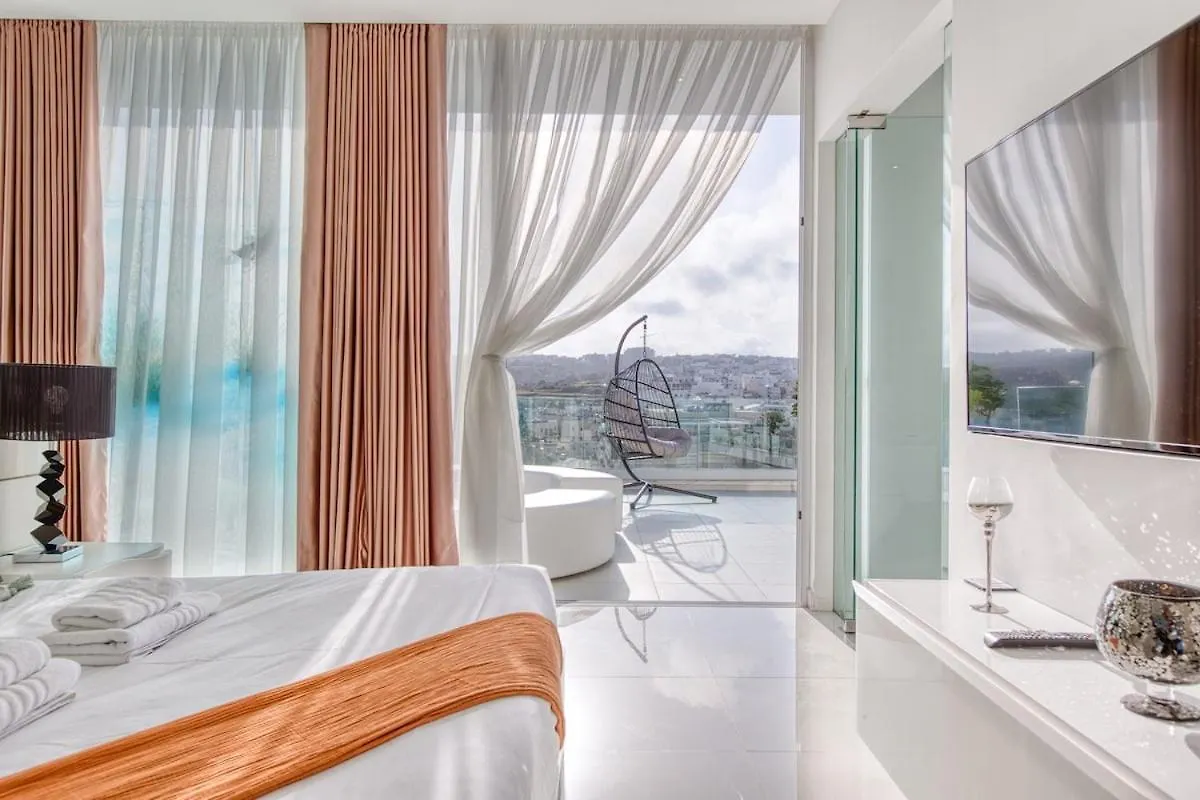 Luxury Penthouse In Swieqi With In And Outdoor Pool Saint Julian's 0*,
