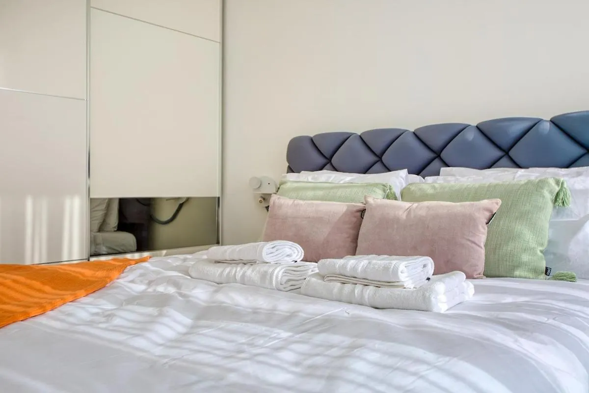 Luxury Penthouse In Swieqi With In And Outdoor Pool Saint Julian's 0*,  Malta
