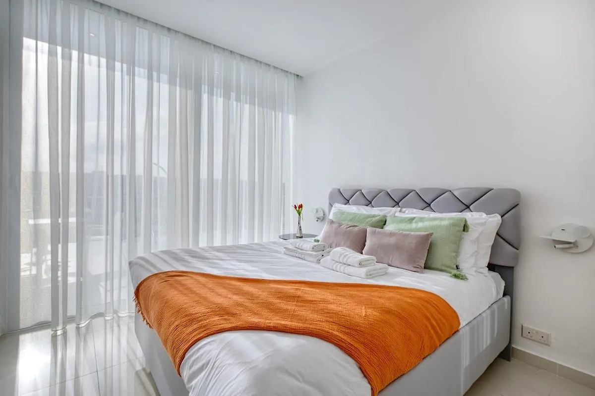Apartmán Luxury Penthouse In Swieqi With In And Outdoor Pool Saint Julian's Malta