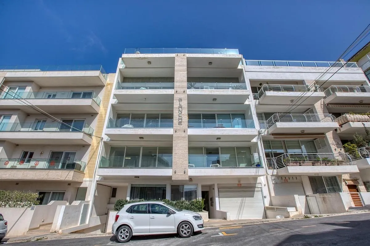 Luxury Penthouse In Swieqi With In And Outdoor Pool Saint Julian's Apartmán